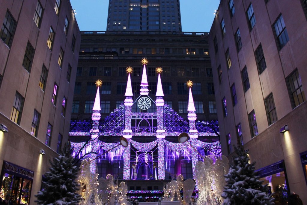 saks fifth avenue - christmas in new york
