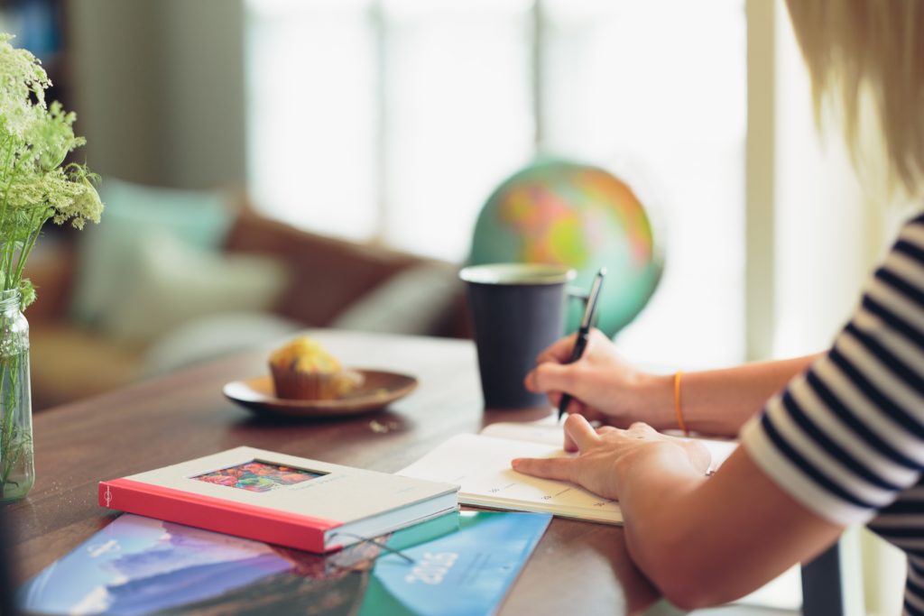 10 Tips for Women Traveling Alone For The First Time